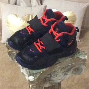 Nike.....accepting offers